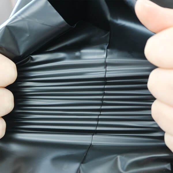 画像5: 宅配ビニール袋 A4サイズ 黒(ブラック) 250ｘ330+50mm #60【100枚】 (5)